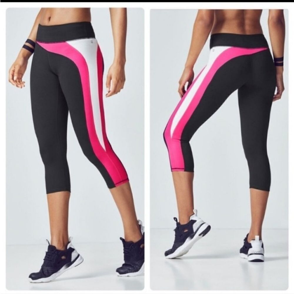 Fabletics PowerHold Capri Leggings S Black Pink Colorblock Pocket Compression - Picture 8 of 10